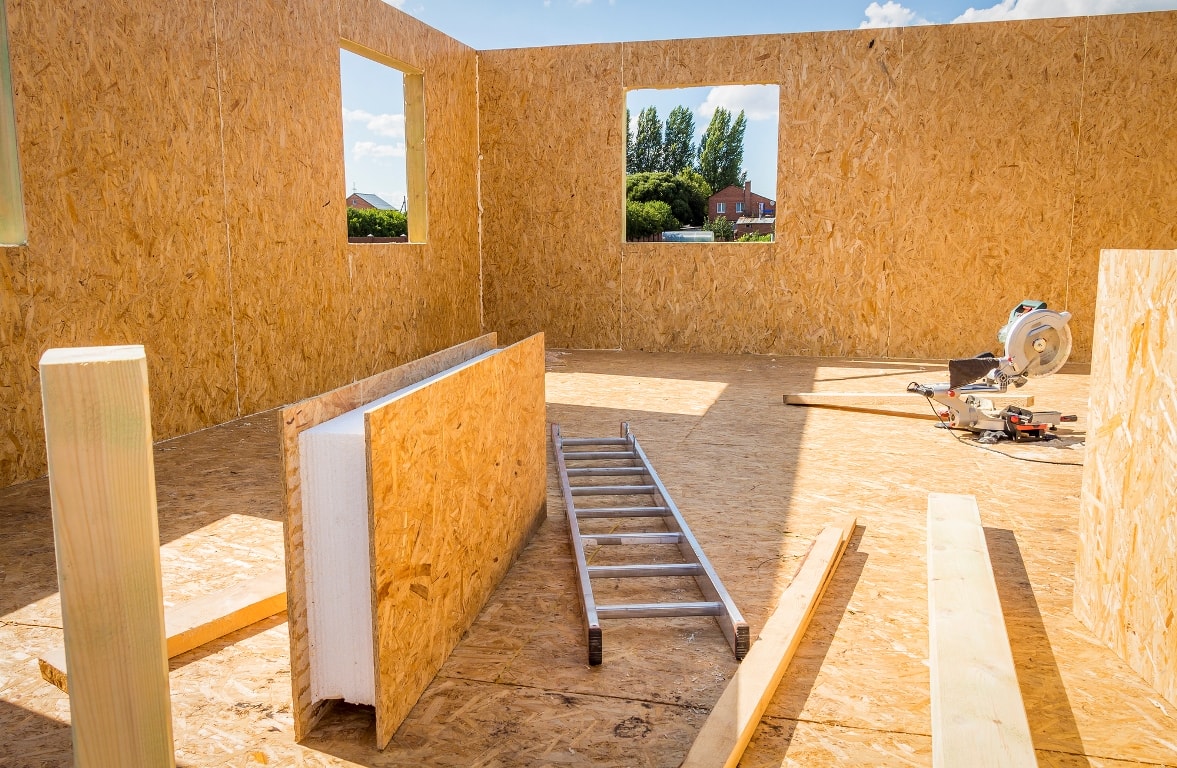 Применение ОСБ в строительстве домов